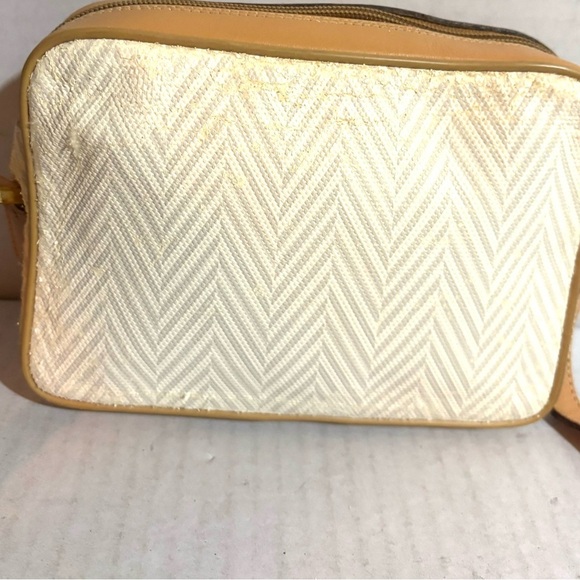 Mark cross beige canvas crossbody handbag - Picture 3 of 10